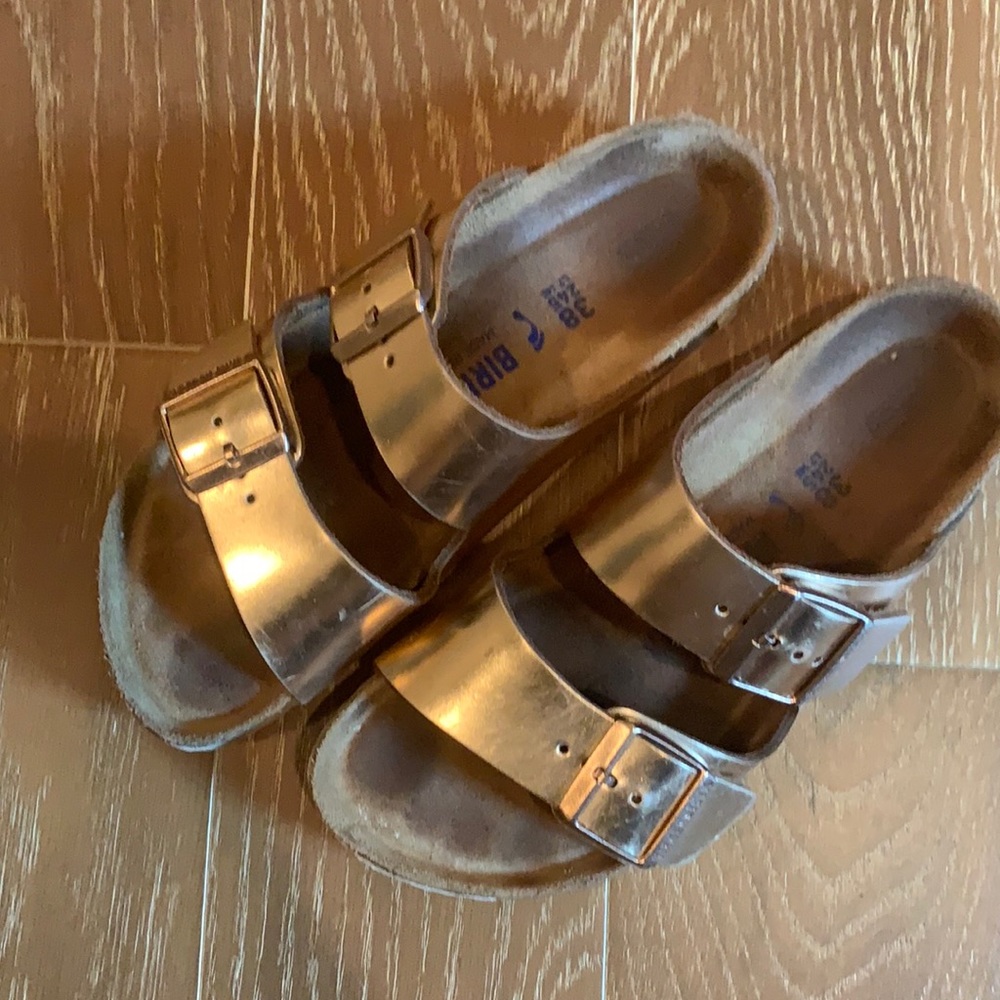 Birkenstock rose gold